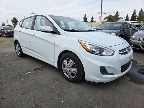 Used 2017 Hyundai Accent SE image 5