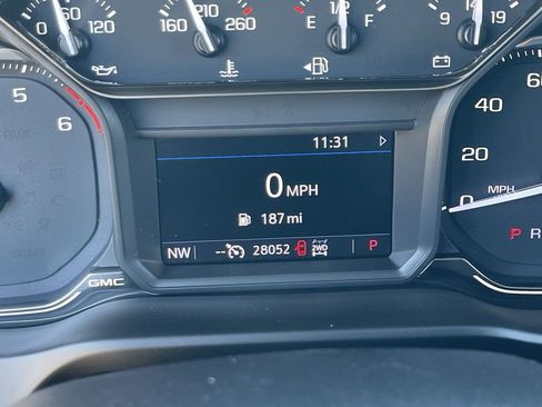 Used 2022 GMC Sierra 2500 SLE w/ SLE Value Package; image 12