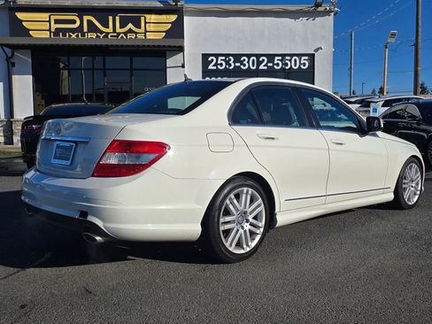 Used 2009 Mercedes-Benz C 300 Sedan image 7