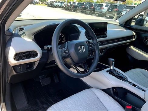 Used 2025 Honda HR-V LX image 14