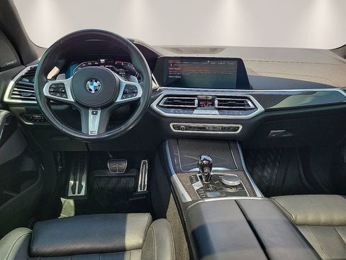 Used 2022 BMW X5 M50i AWD/4WD image 9