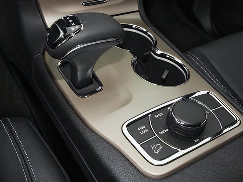 Used 2014 Jeep Grand Cherokee Limited AWD/4WD image 8