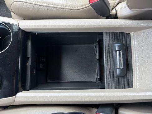 Used 2018 Honda Pilot Elite image 23