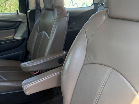 Used 2015 GMC Acadia SLT FWD image 28