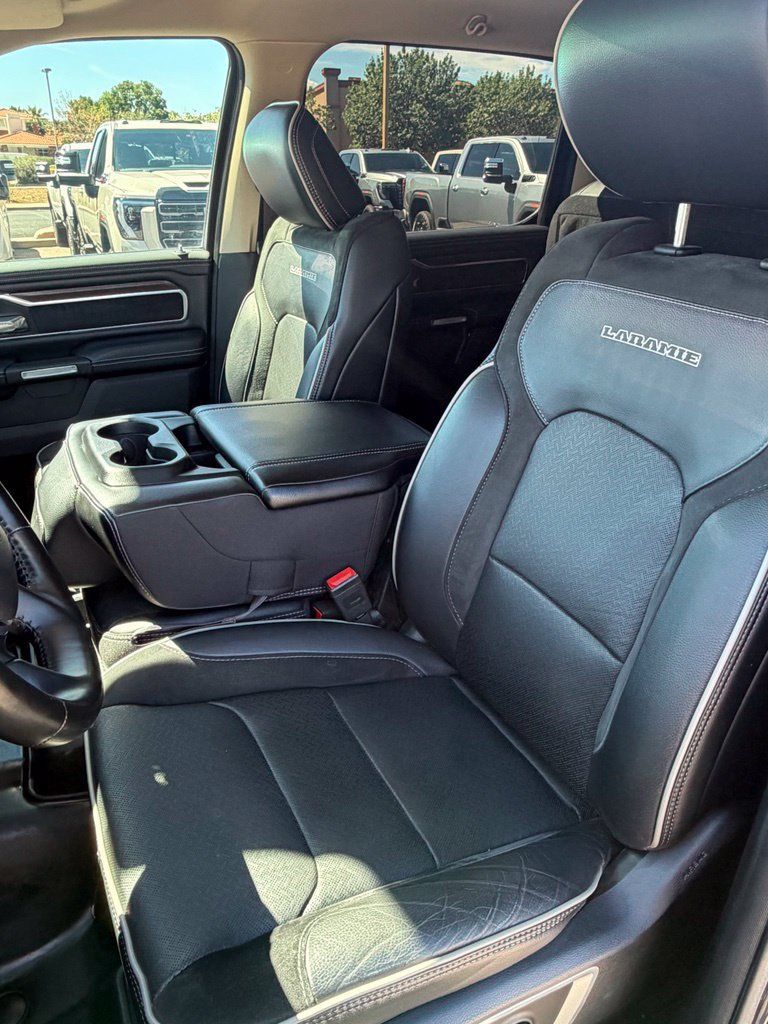 Used 2021 RAM 1500 Laramie AWD/4WD image 15