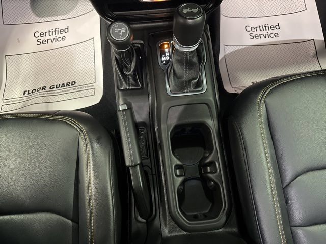 Used 2024 Jeep Wrangler Unlimited Sahara AWD/4WD image 18