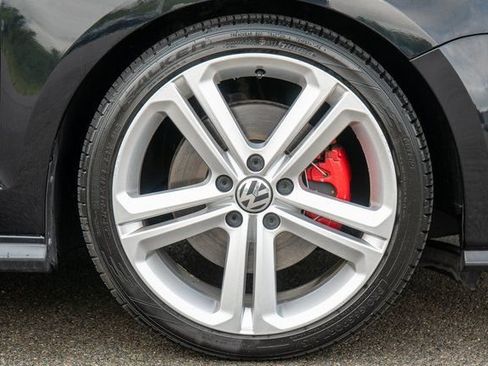 Used 2017 Volkswagen Jetta GLI FWD image 12