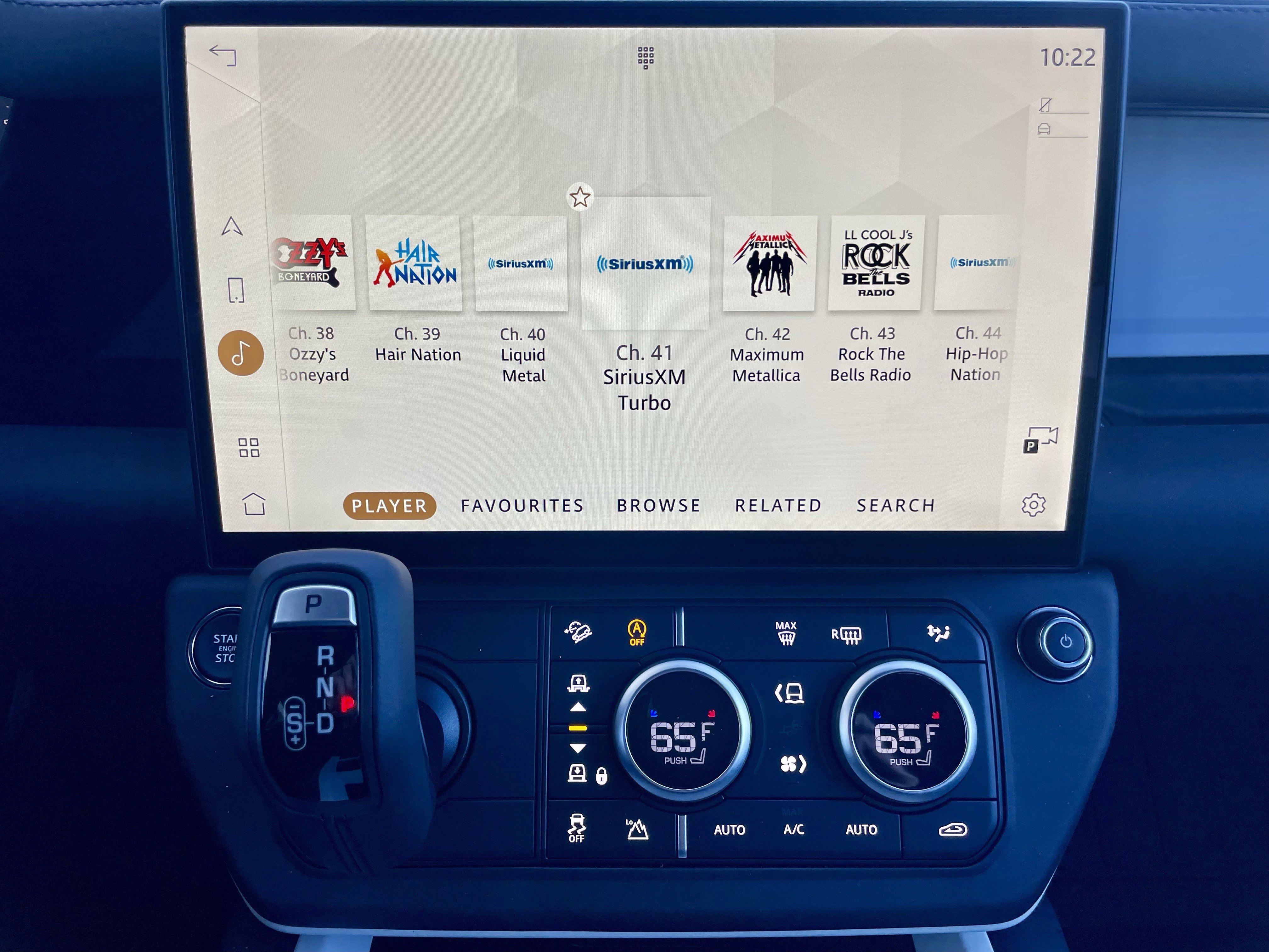 New 2026 Land Rover Defender 110 X-Dynamic SE AWD/4WD image 29