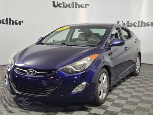 Used 2013 Hyundai Elantra GLS w/ Preferred Pkg FWD image 3