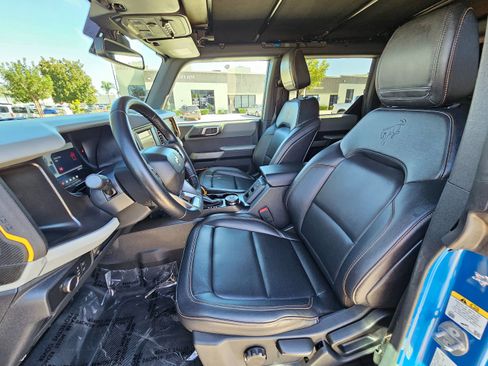 Used 2022 Ford Bronco Badlands w/ Sasquatch Package image 17