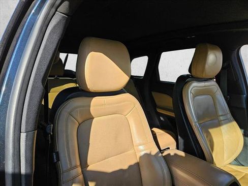 Used 2020 Lincoln Corsair Reserve w/ Elements Package image 23