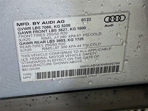 Certified 2022 Audi e-tron Premium Plus w/ Premium Plus Package image 32