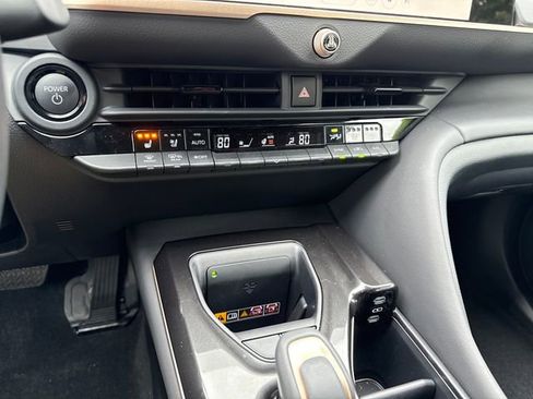 Used 2026 Toyota Crown Signia AWD/4WD image 21