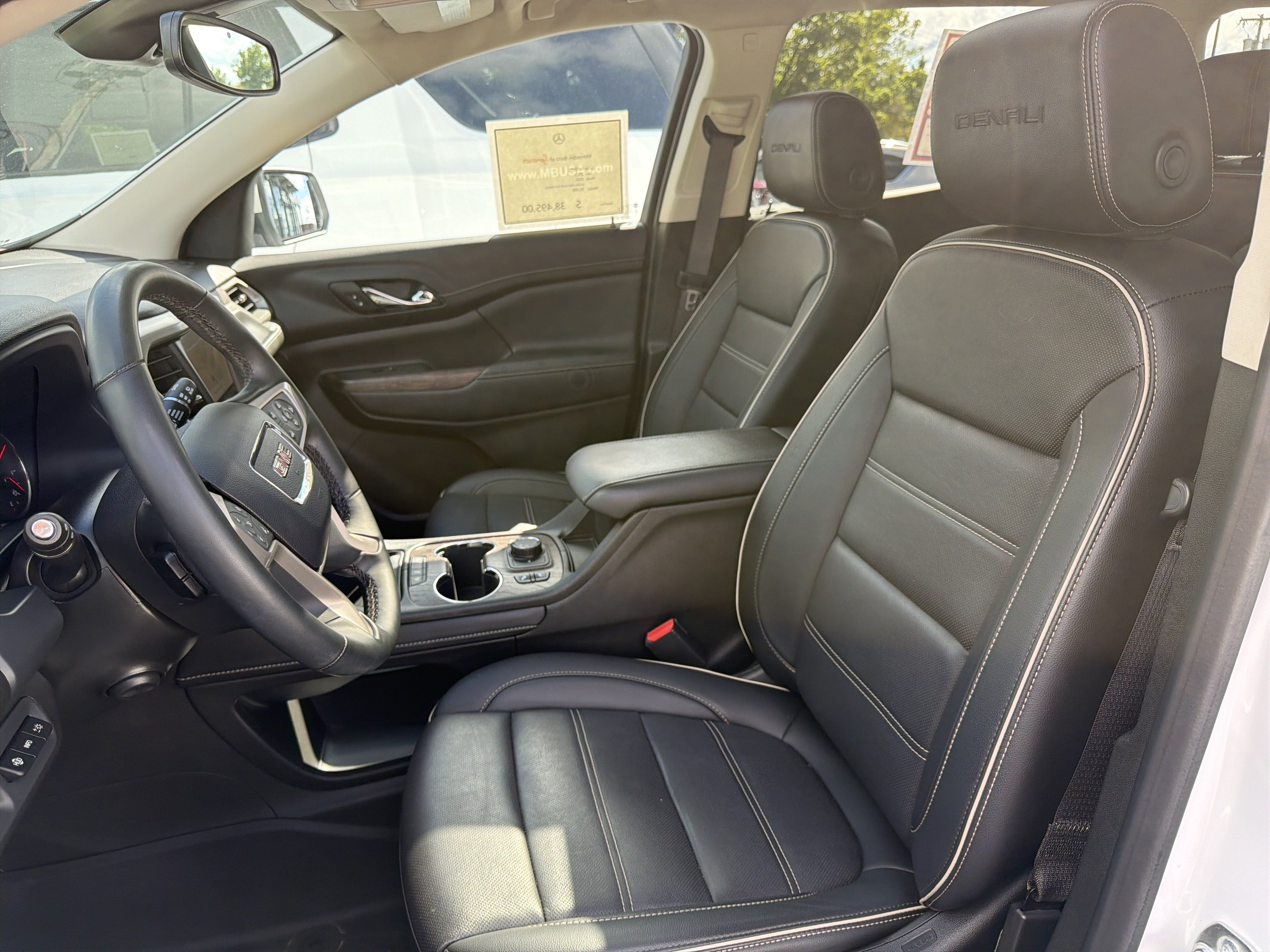 Used 2023 GMC Acadia Denali w/ Trailering Package AWD/4WD image 10