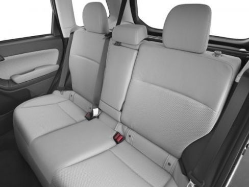 Used 2017 Subaru Forester 2.5i Premium w/ All-Weather Package image 17