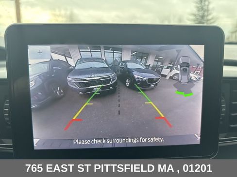 Used 2022 Ford Explorer XLT AWD/4WD image 25