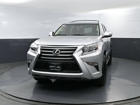 Used 2018 Lexus GX 460 w/ Navigation Package AWD/4WD image 2