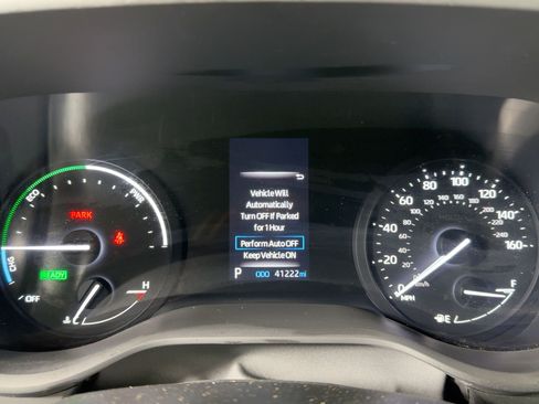 Used 2024 Toyota Sienna LE image 14