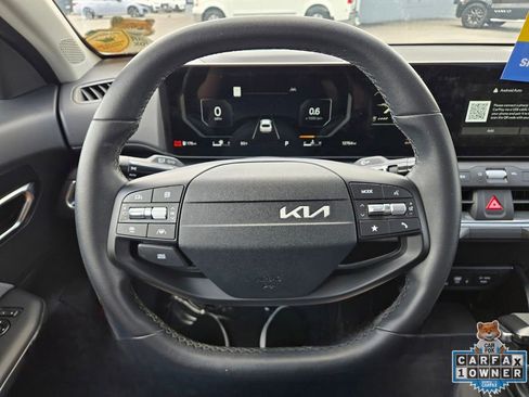 Used 2025 Kia K4 EX FWD image 17