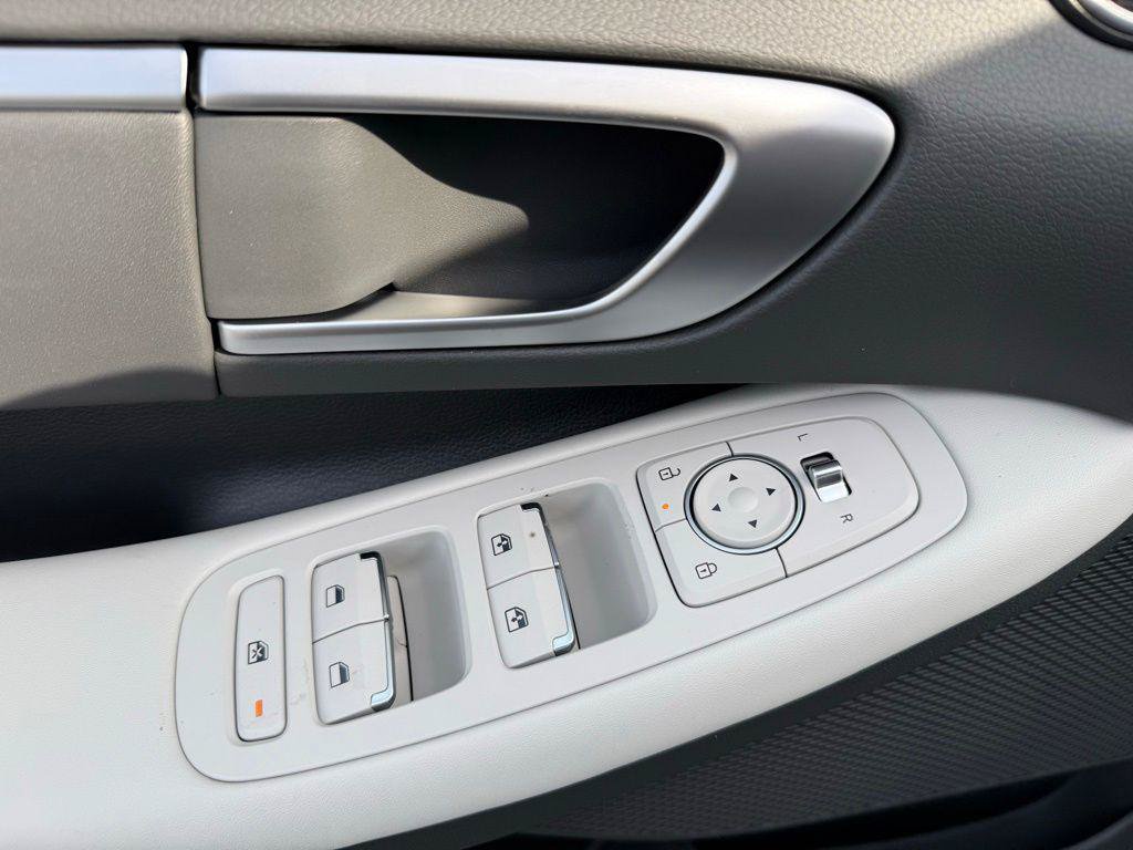 New 2026 Hyundai Sonata SEL FWD image 17