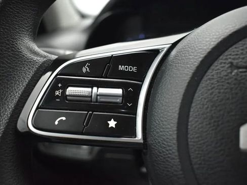 Used 2024 Kia Forte LXS image 23