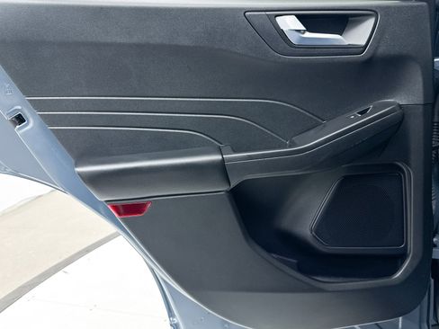 Used 2023 Ford Escape ST-Line w/ Tech Pack #1 image 32