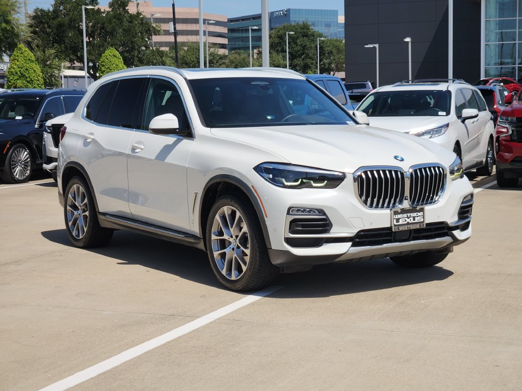 Used 2021 BMW X5 xDrive40i w/ Premium Package AWD/4WD image 3