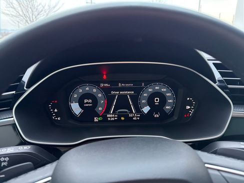 Used 2024 Audi Q3 2.0T Premium w/ Convenience Package image 15