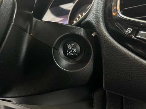 Used 2019 Jeep Compass Limited AWD/4WD image 21