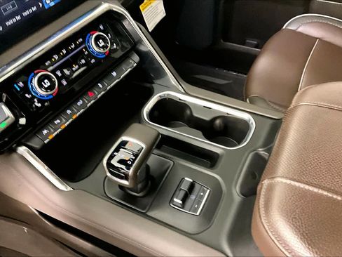 Used 2024 GMC Sierra 1500 Denali image 16