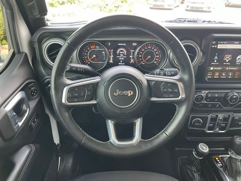 Used 2023 Jeep Wrangler Sahara w/ Cold Weather Group image 14