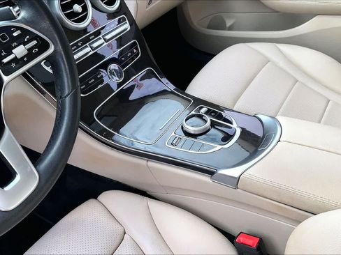 Used 2020 Mercedes-Benz C 300 4MATIC Sedan image 14