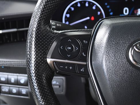 Used 2022 Toyota Avalon Touring w/ Advanced Safety Package image 11