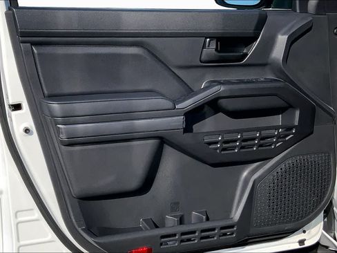 New 2026 Toyota Tacoma SR5 AWD/4WD image 10