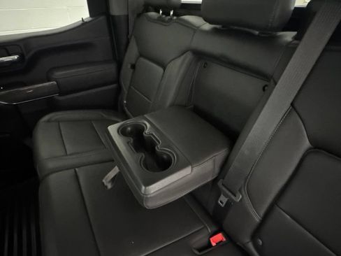 Used 2021 Chevrolet Silverado 1500 LTZ AWD/4WD image 43