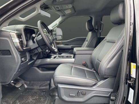 New 2026 Ford F250 Lariat w/ FX4 Off-Road Package image 4