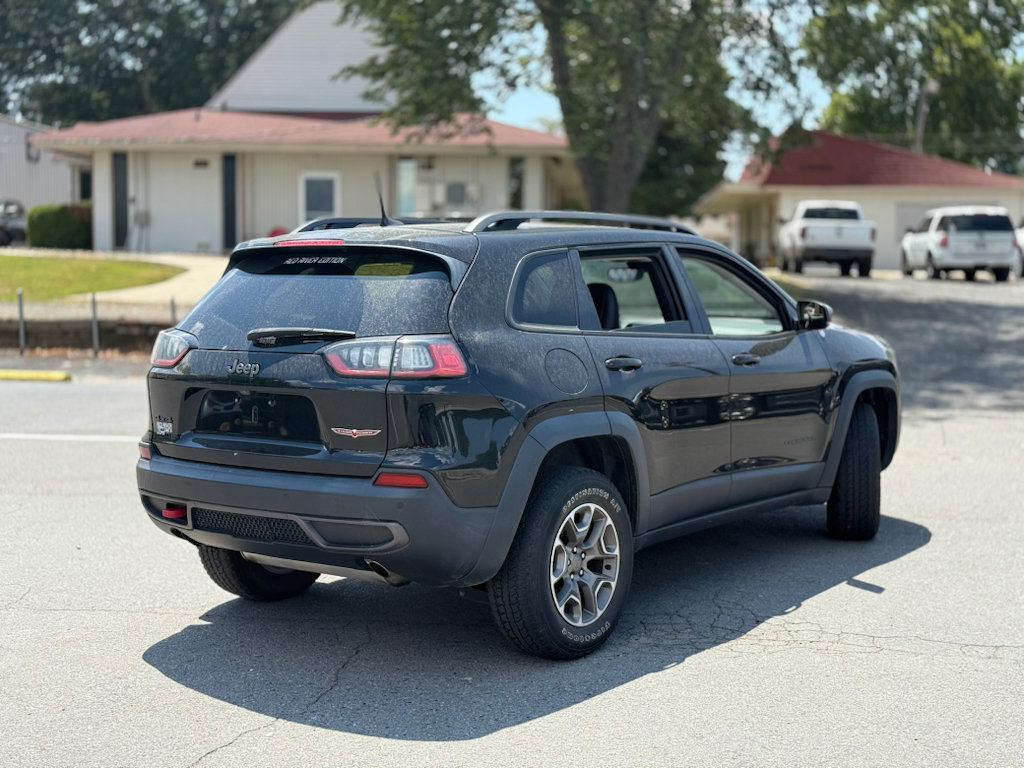 Used 2021 Jeep Cherokee Trailhawk AWD/4WD image 7