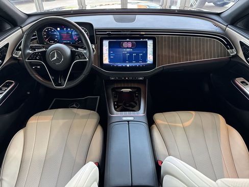Certified 2025 Mercedes-Benz E 350 4MATIC Sedan image 20