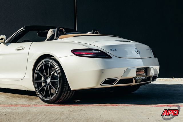 Used 2012 Mercedes-Benz SLS AMG Roadster image 60