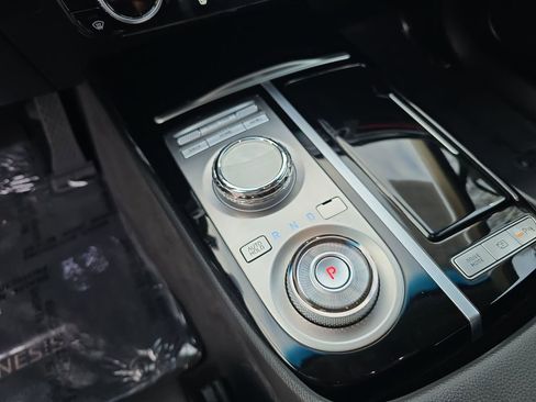 Used 2023 Genesis G80 2.5T image 17