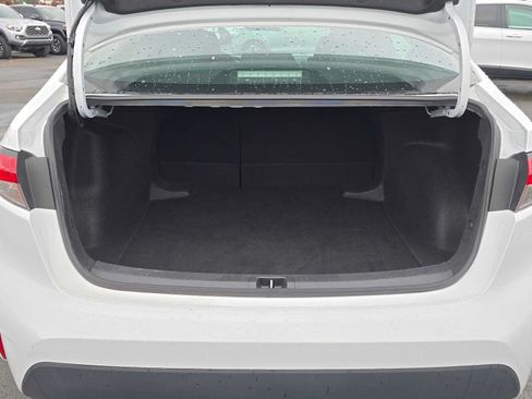 Used 2024 Toyota Corolla LE FWD image 17