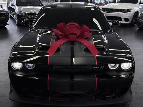 Used 2023 Dodge Challenger SRT Hellcat RWD image 21