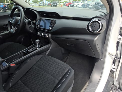 Used 2023 Nissan Kicks SV FWD image 17