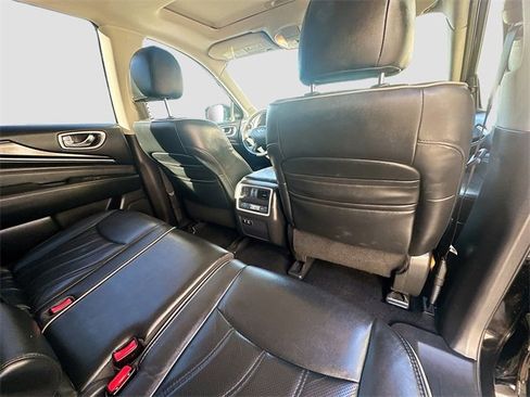 Used 2019 INFINITI QX60 Luxe w/ Essential Package image 31