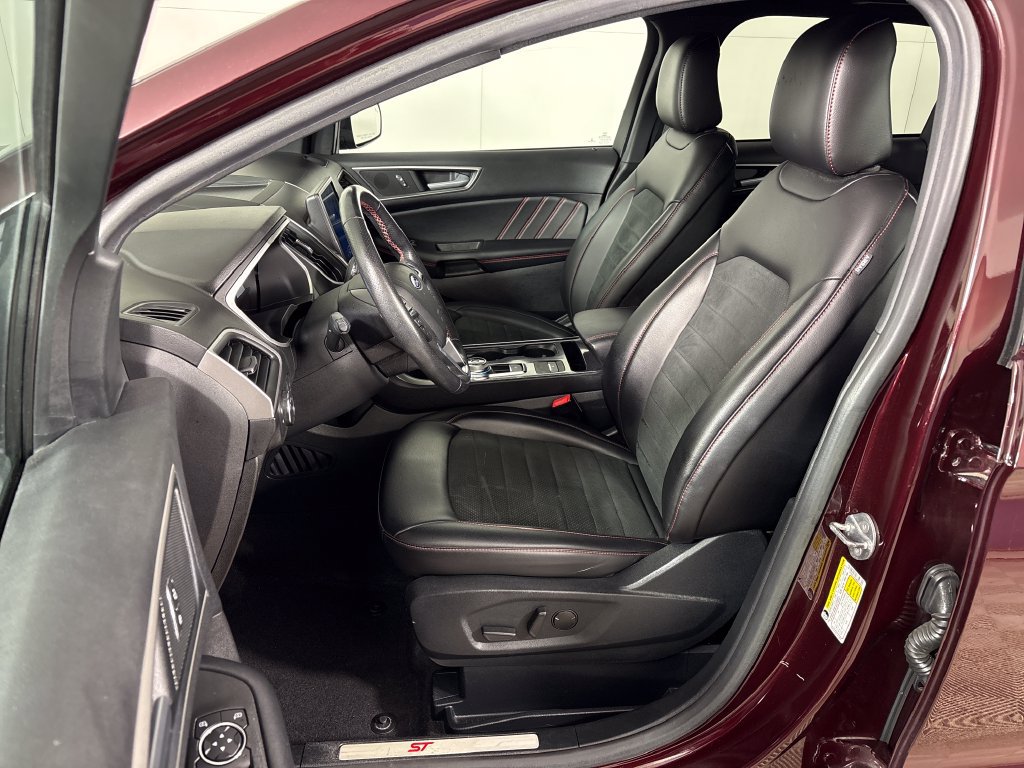 Certified 2021 Ford Edge ST-Line FWD image 30