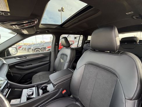 New 2025 Jeep Grand Cherokee L Altitude image 12