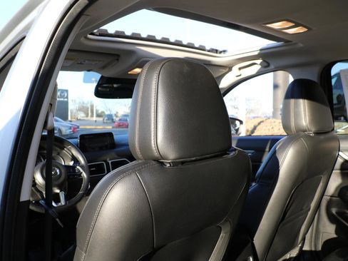 Used 2018 MAZDA CX-5 Grand Touring image 11