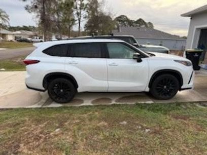 Used 2023 Toyota Highlander XSE