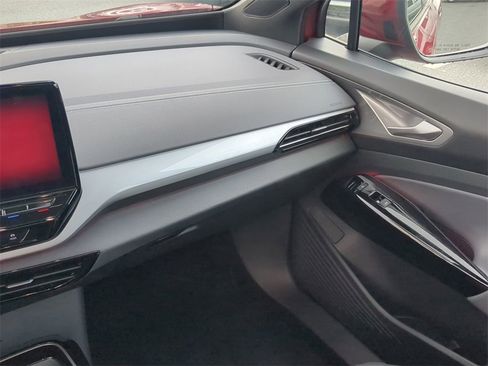 Used 2023 Volkswagen ID.4 Pro S image 16