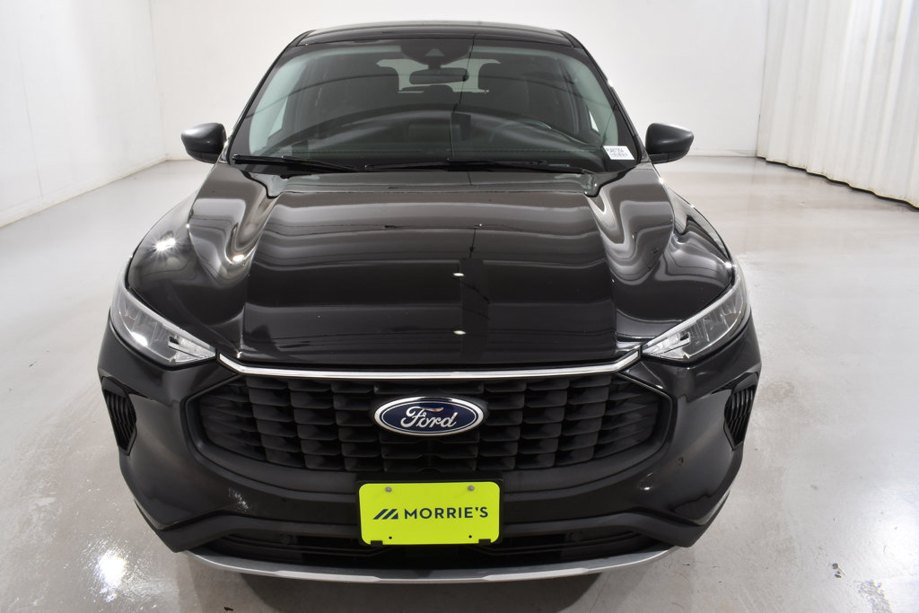 Used 2023 Ford Escape Active AWD/4WD image 3